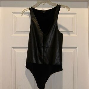 Express bodysuit size small